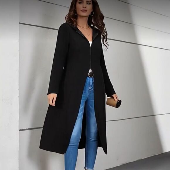Elegant Black Long Sleeve half zipper unique jacket .   True to size - Picture 2 of 5